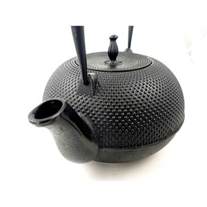 Théière en fonte  kuro  noir