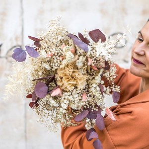 Bouquet de fleurs séchées eucalyptus