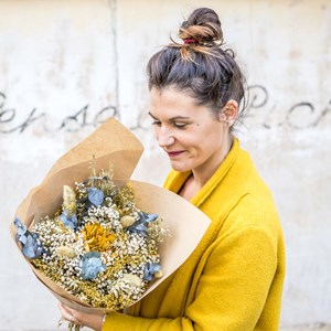 Bouquet de fleurs séchées jaune