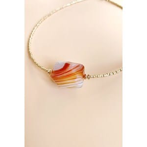 Collier fines perles dorées & agate