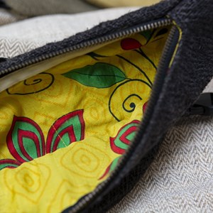 Sac banane en chanvre - muskan ébène