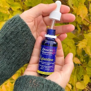 Eglantine, fluide des peaux susceptibles