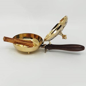 Grand encensoir bronze gravé manche bois