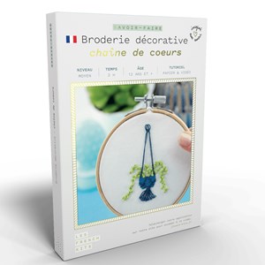 Kit broderie green - chaîne de coeurs