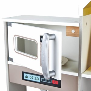 Cuisine interactive et bacs à recyclage