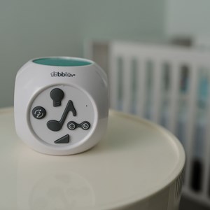 Veilleuse musicale avec projection kübe