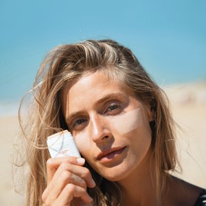 Stick solaire doré spf50+ 10