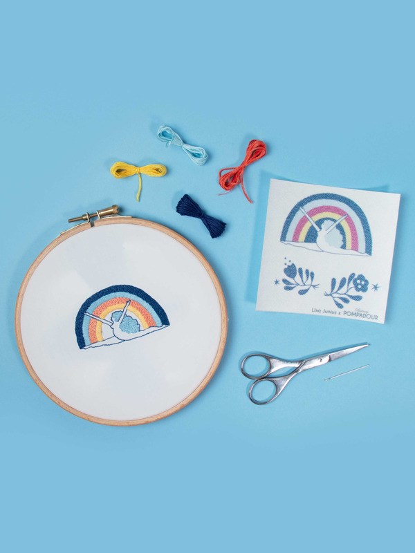 Britney Pompadour - Kit broderie - lisa junius - arc en ciel