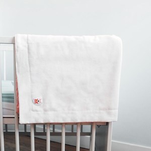Couverture en coton bio vichy et blanc