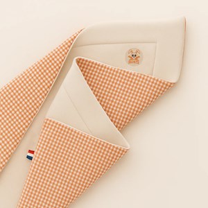 Couverture en coton bio blanc et vichy