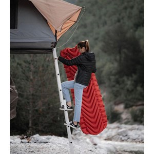 Matelas gonflable isolant - rouge