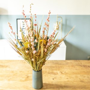 Bouquet de fleurs séchées delphinium