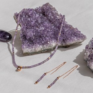 Collier lumia en pierres d'améthyste