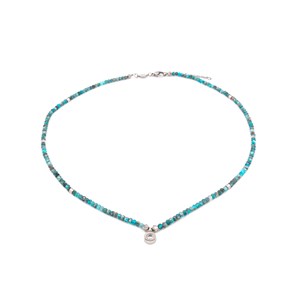 Collier lumia en pierres d’apatite