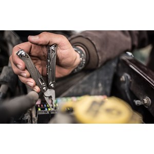 Leatherman wingman® 14 outils en 1