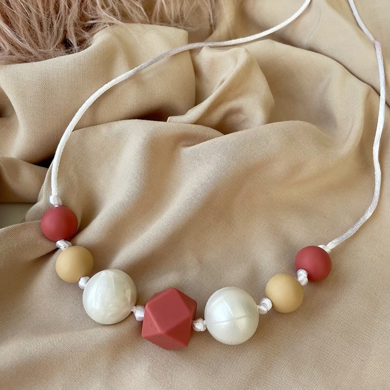 Collier allaitement et portage pearl