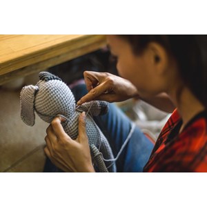 Peluche sophea le lapin endormi
