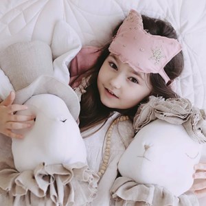 Trophée mural lapine en lin chambre