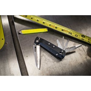 Couteau leatherman free k2 8 fonctions