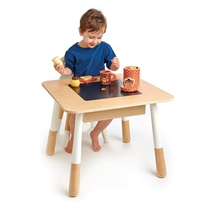 Table forêt pour enfant
