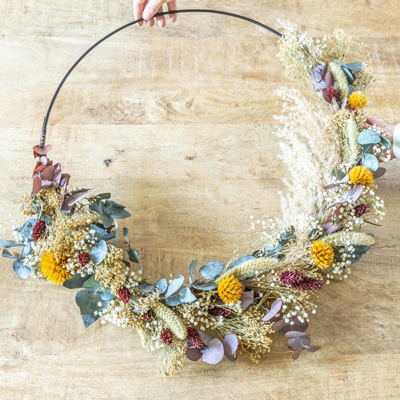 Couronne murale de fleurs séchées hector