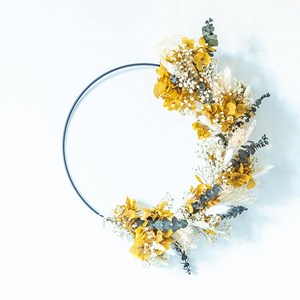 Couronne murale de fleurs séchées horten
