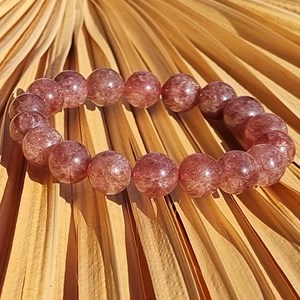 Bracelet yoga quartz fraise 10mm aa