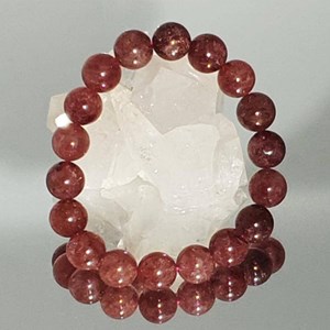 Bracelet yoga quartz fraise 10mm aa