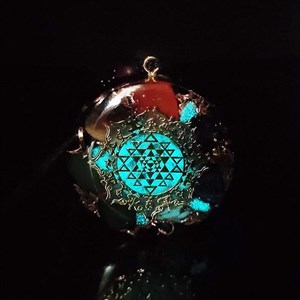 Orgonite méditation 7 chakras obsidienne