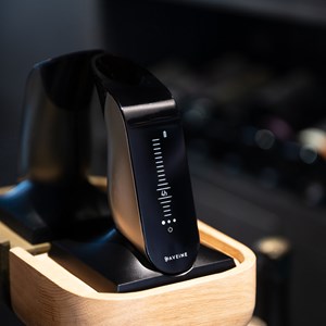 Aérateur de vin instantané et connecté