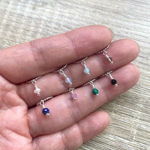 Mini créole boule malachite verte argent