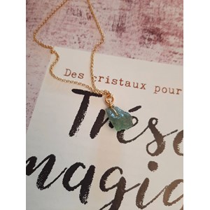 Collier grenat vert