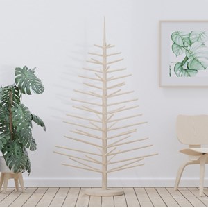 Le grand sapin en bois