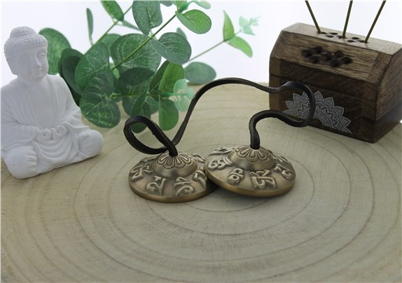 Cymbale tibétaine bronze gravure mantra