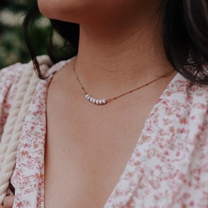 Collier piana en pierres howlite