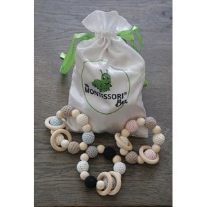 Mamontessoribox hochet bois crochet rose