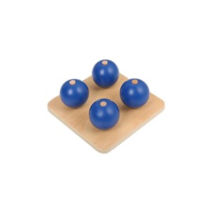 Boules bleues sur tiges verticales