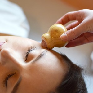 Roll-on massage quartz rose et bois