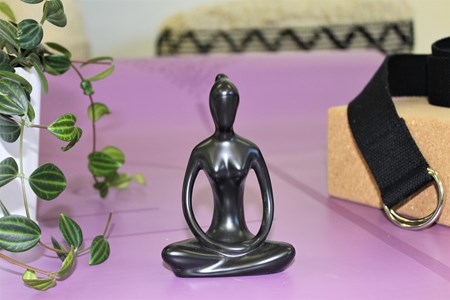 Posture lotus dhyana mudra noir 10 cm