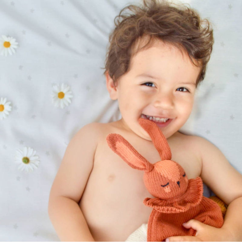 Doudou attache-tétine lapin terracota (LERO LERO KID) - Image 2