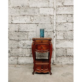 Table de chevet en marbre n°401