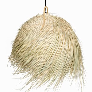 Suspension en feuilles de palmier