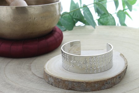 Bracelet mantra om ah hum