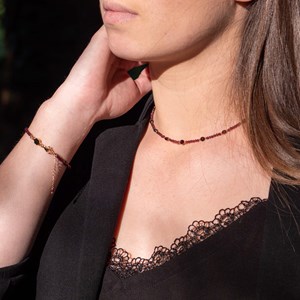 Collier et bracelet en pierres grenat