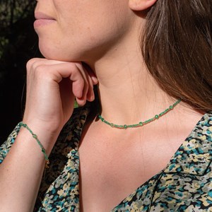 Collier et bracelet en pierres agate