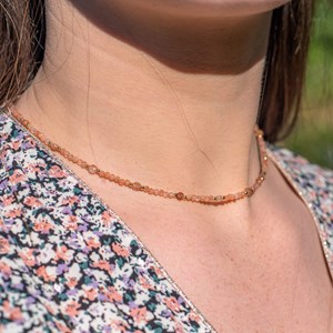 Collier et bracelet en pierres de soleil