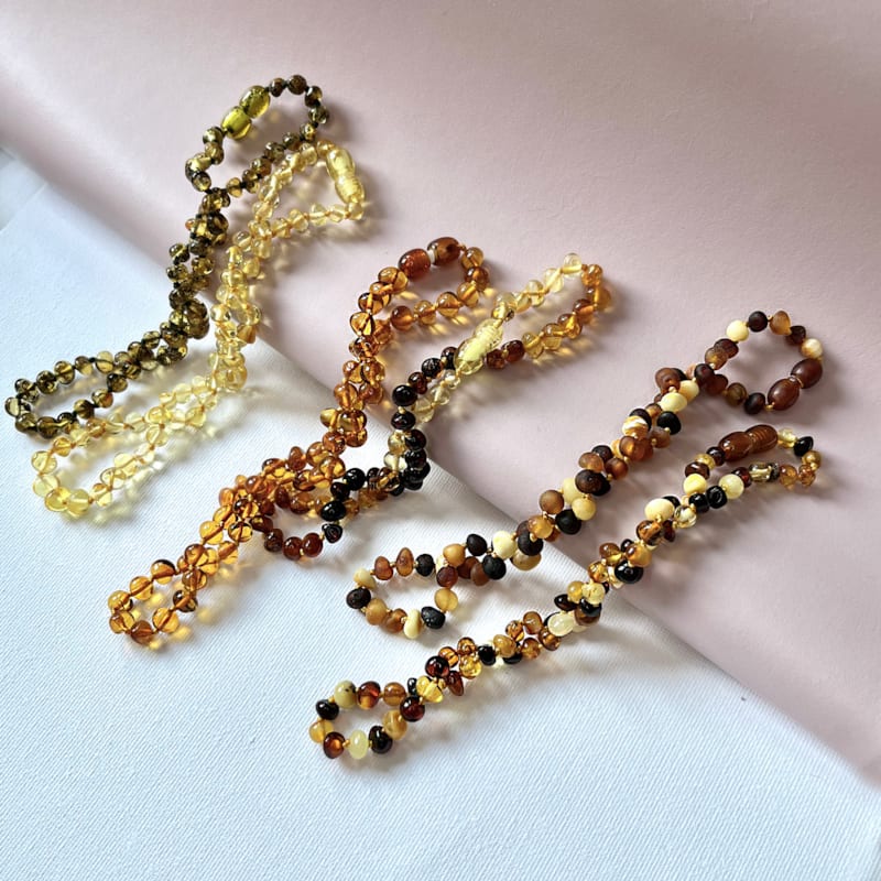 Collier pour bébé en ambre à clip (LaMaisonDelAmbre) - Image 1
