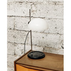 Julia, la lampe à poser en métal n°173