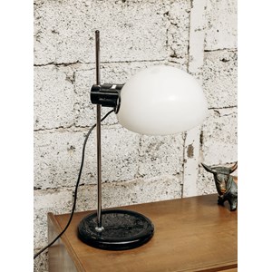 Julia, la lampe à poser en métal n°173