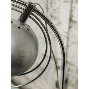 Julia, la lampe à poser en métal n°175